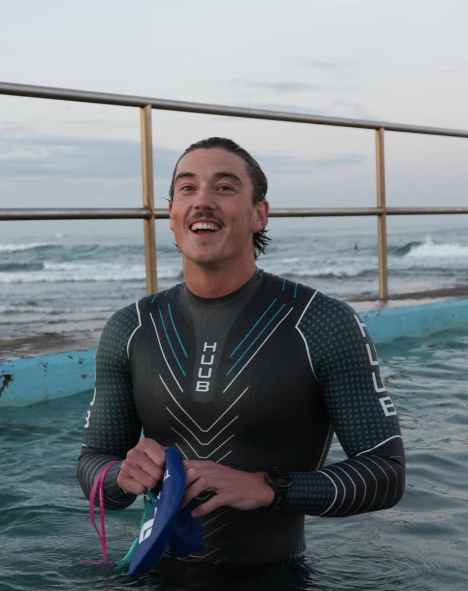 How to put a wetsuit on? You don't know till you know.